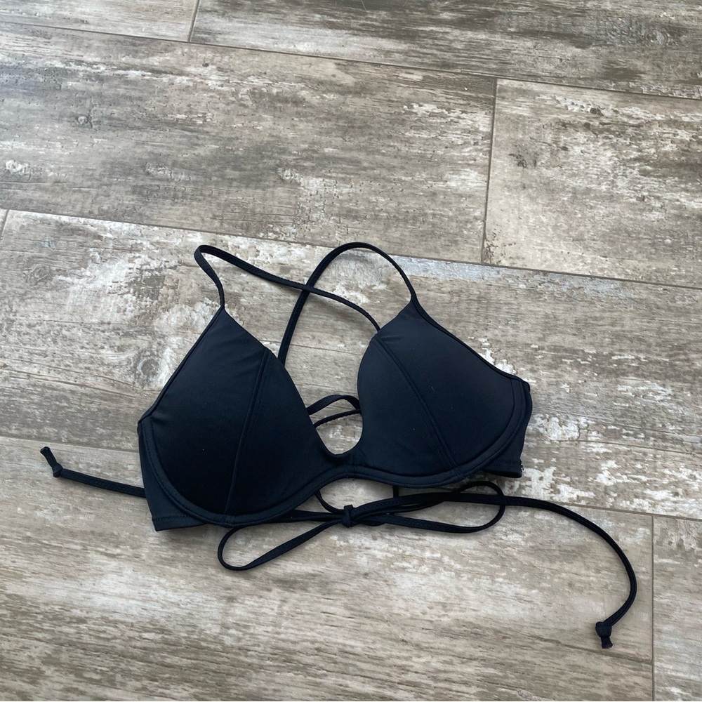 Pink by Victoria’s Secret black padded bikini top size medium